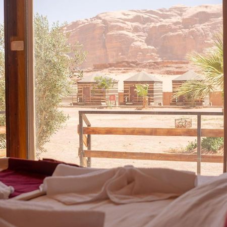 ワディ ・ラム Al Sultana Luxury Campヴィラ エクステリア 写真