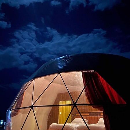 ワディ ・ラム Al Sultana Luxury Campヴィラ エクステリア 写真