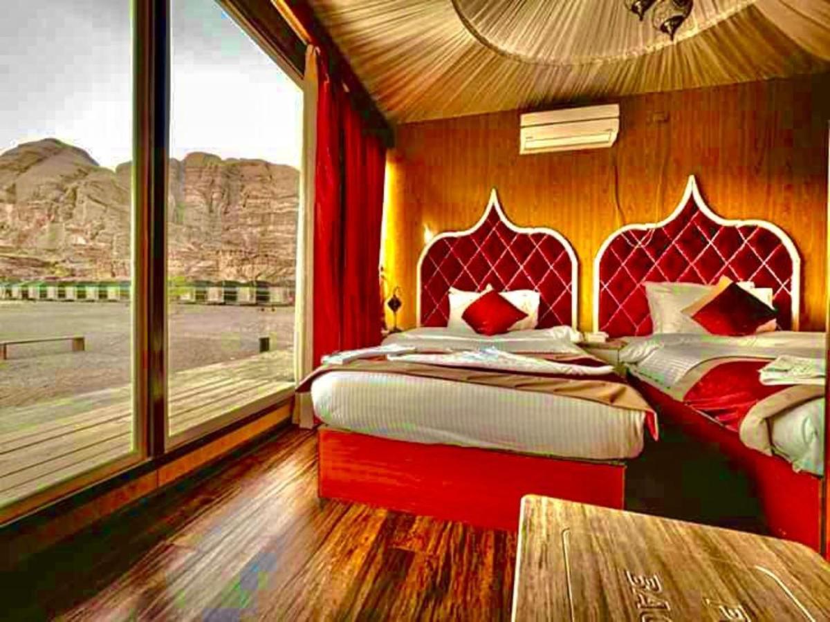 ワディ ・ラム Al Sultana Luxury Campヴィラ エクステリア 写真