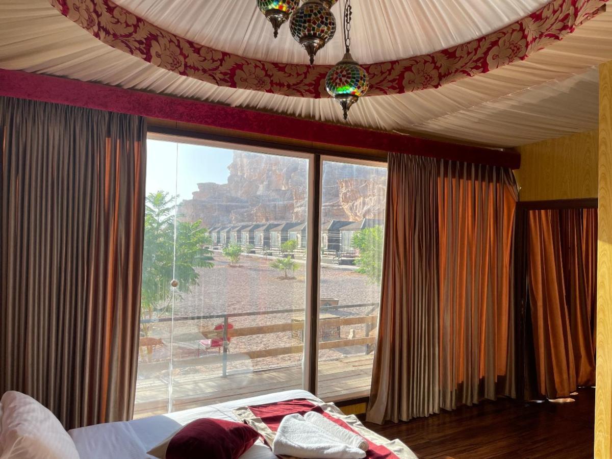 ワディ ・ラム Al Sultana Luxury Campヴィラ エクステリア 写真