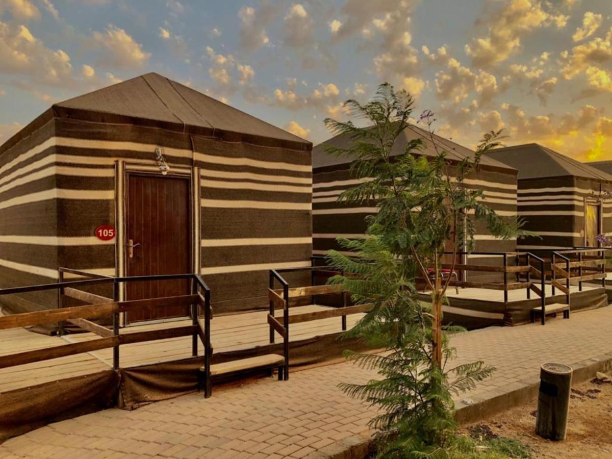ワディ ・ラム Al Sultana Luxury Campヴィラ エクステリア 写真