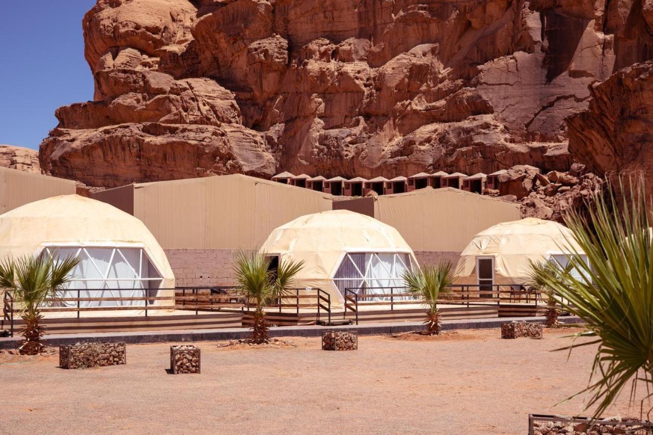 ワディ ・ラム Al Sultana Luxury Campヴィラ エクステリア 写真