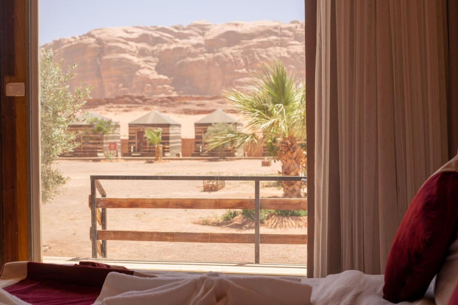 ワディ ・ラム Al Sultana Luxury Campヴィラ エクステリア 写真